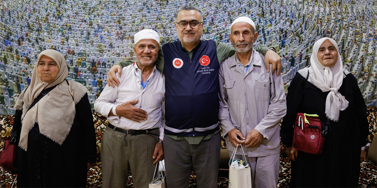 25 yıldır küs olan iki komşu Mekke'de barıştı
