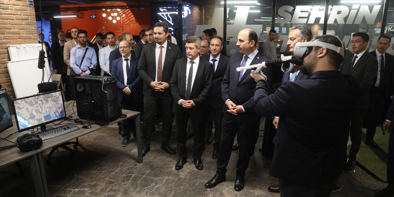 Geleceğin mühendisleri Konya’da yetişiyor! “EnginHub” ilk mezunlarını verdi