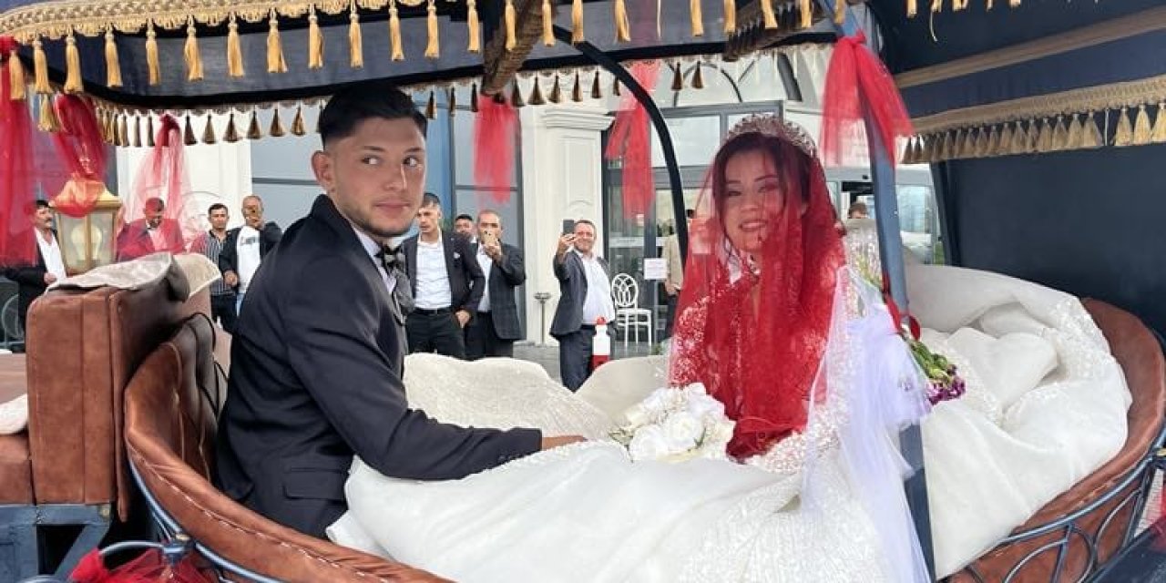 Nostalji rüzgarı Konya’da esti! Düğün salonuna alışılmışın dışında gittiler