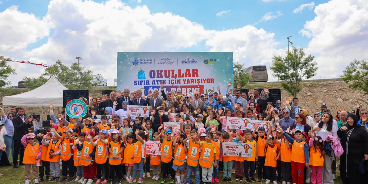 Selçuklu'da 222 ton atık toplandı! Şampiyonlar ödüllerini aldı