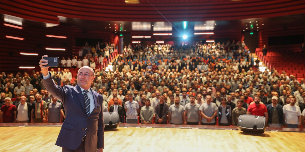 Başkan Pekyatırmacı mesai arkadaşlarıyla bayramlaştı