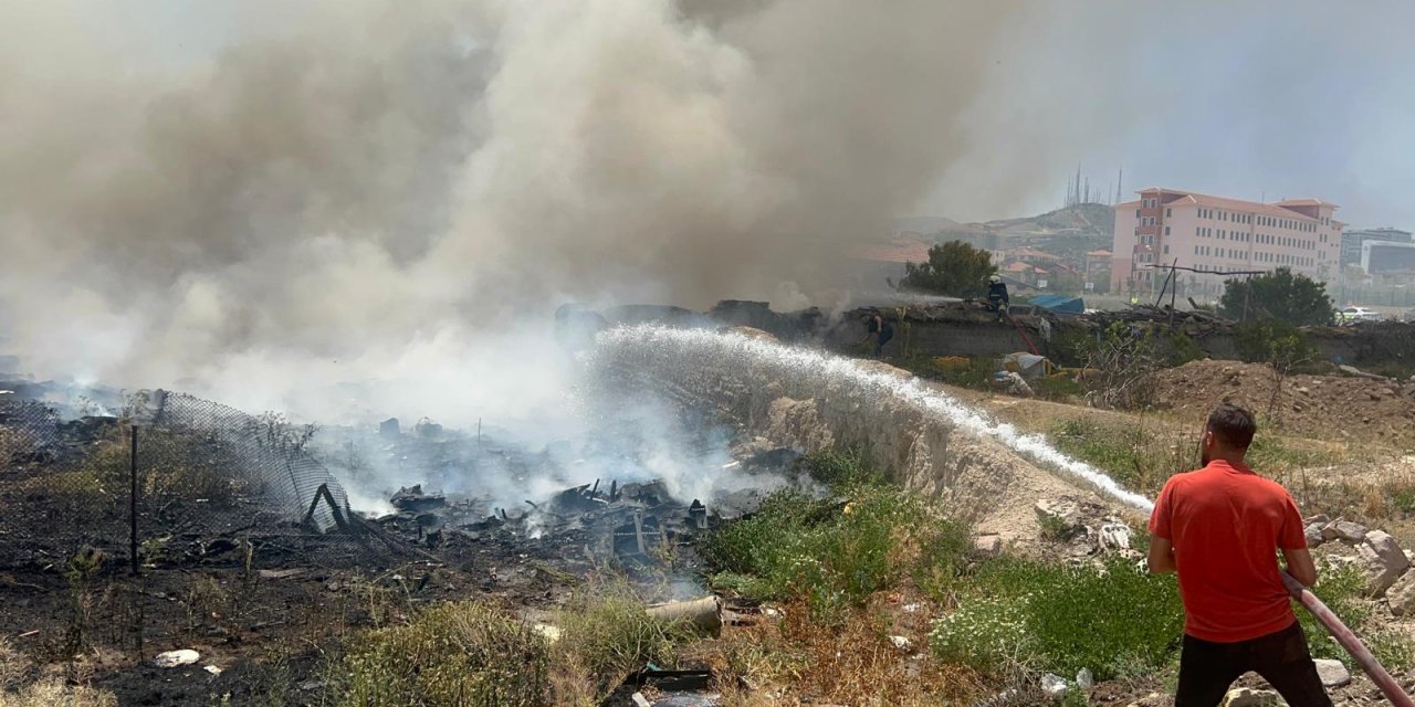 Konya’da yangın! Ekipler seferber oldu
