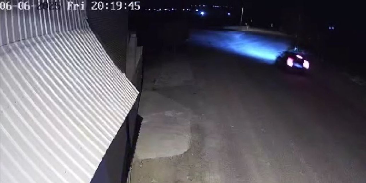 Konya’da araç direğe çarptı, 5 kişi yaralandı