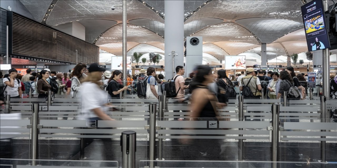 Hava yolunu ocak-mayıs döneminde 85,4 milyon yolcu kullandı