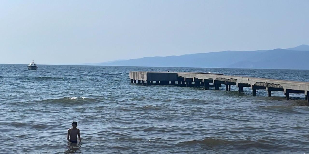 Akıntıya kapılan genç boğularak öldü