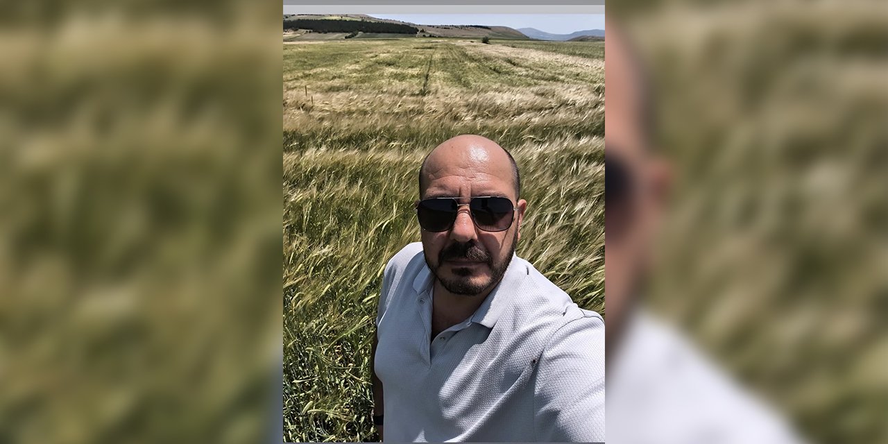 Tarlada rastgele çektiği selfi hayatını kurtardı