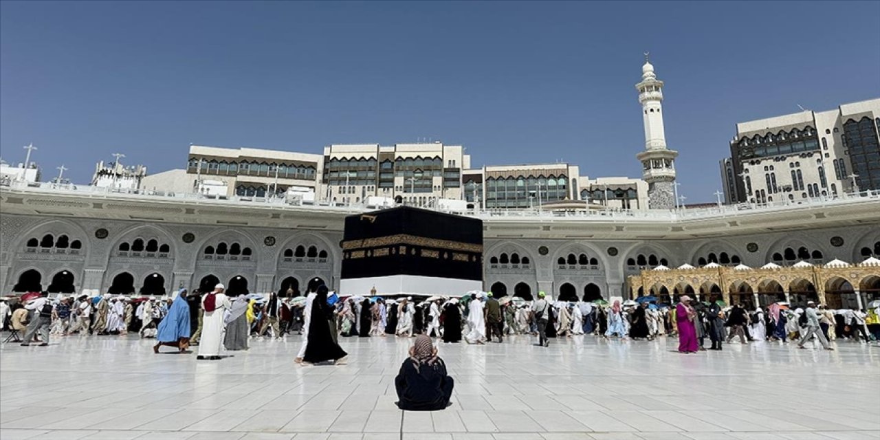 Hacılar Kabe'ye vedaya hazırlanıyor