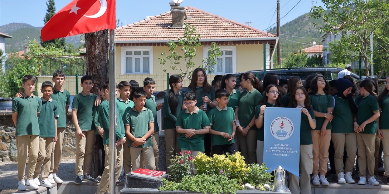 Aybüke öğretmen şehadetinin 8. yılında dualarla anıldı