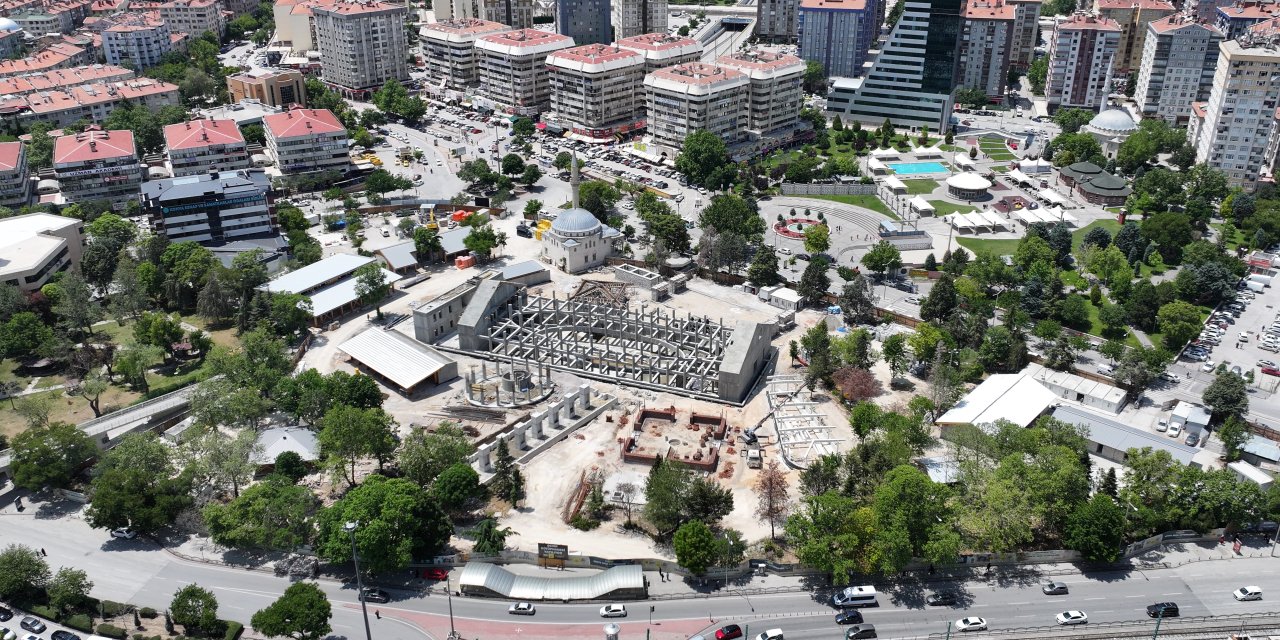 Konya’da Türkiye’nin ilk sıfır karbon binası hızla yükseliyor