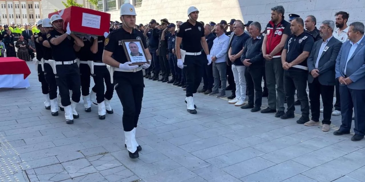Kalbine yenik düşen Konyalı polis memuru Mehmet Küçük’e acı veda