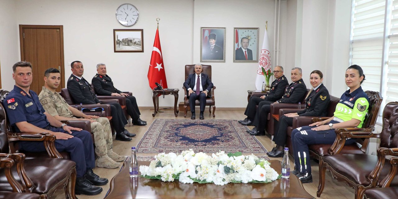 186’ıncı yıla özel ziyaret! Konya Valisi Akın, jandarma heyetini ağırladı