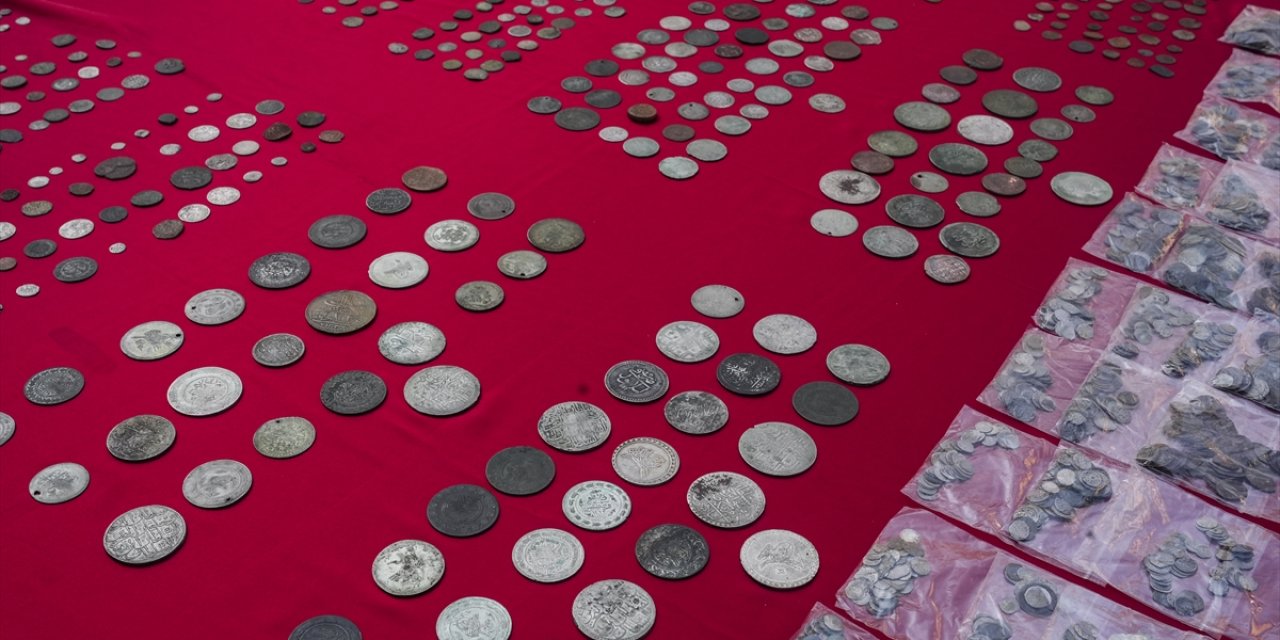 Yurt dışına kaçırılacaktı! Binlerce tarihi sikke yakalandı