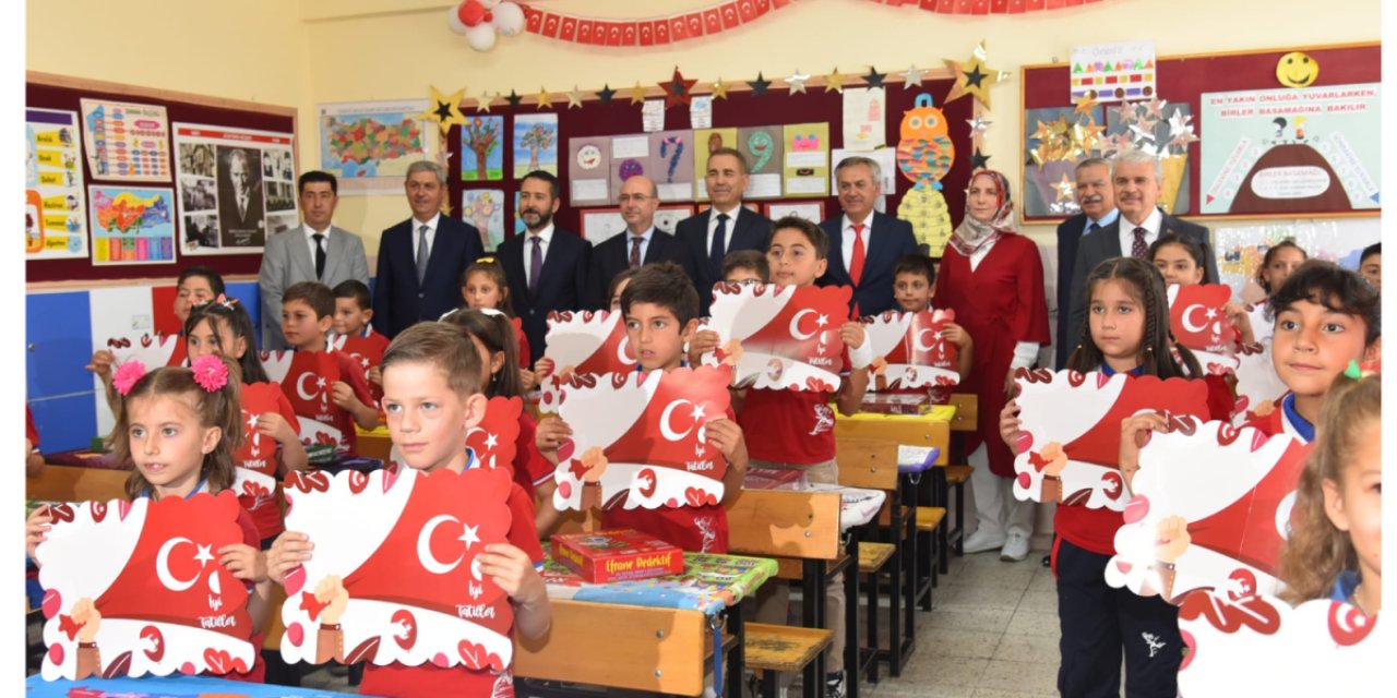 Konya’da 500 bine yakın öğrenci karne heyecanı yaşadı