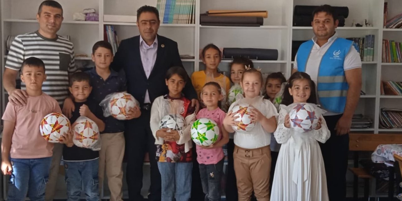 Konya’da karne hediyesini gören minik yürekler sevinçle doldu