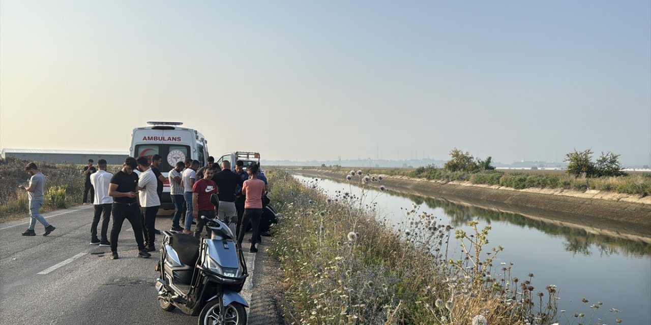 Bisikletini kurtarmak isterken canından oldu