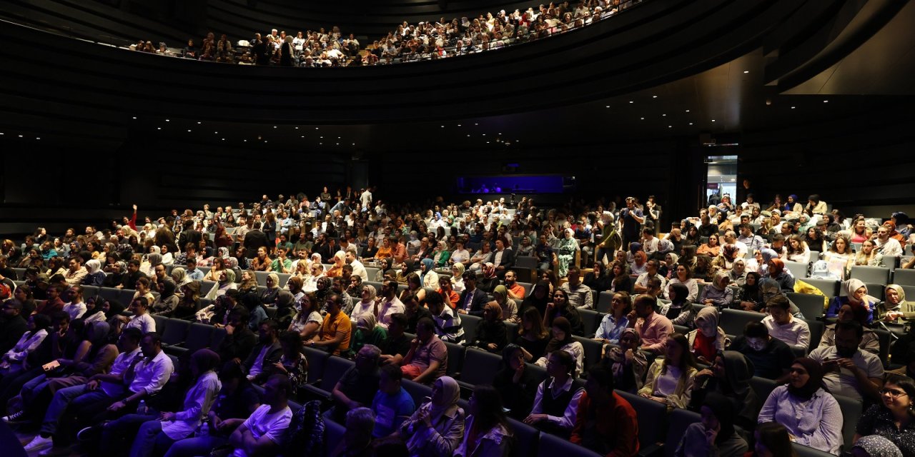 Konya Şehir Tiyatrosu’ndan 5 ayda 21 bin izleyiciyle büyük başarı