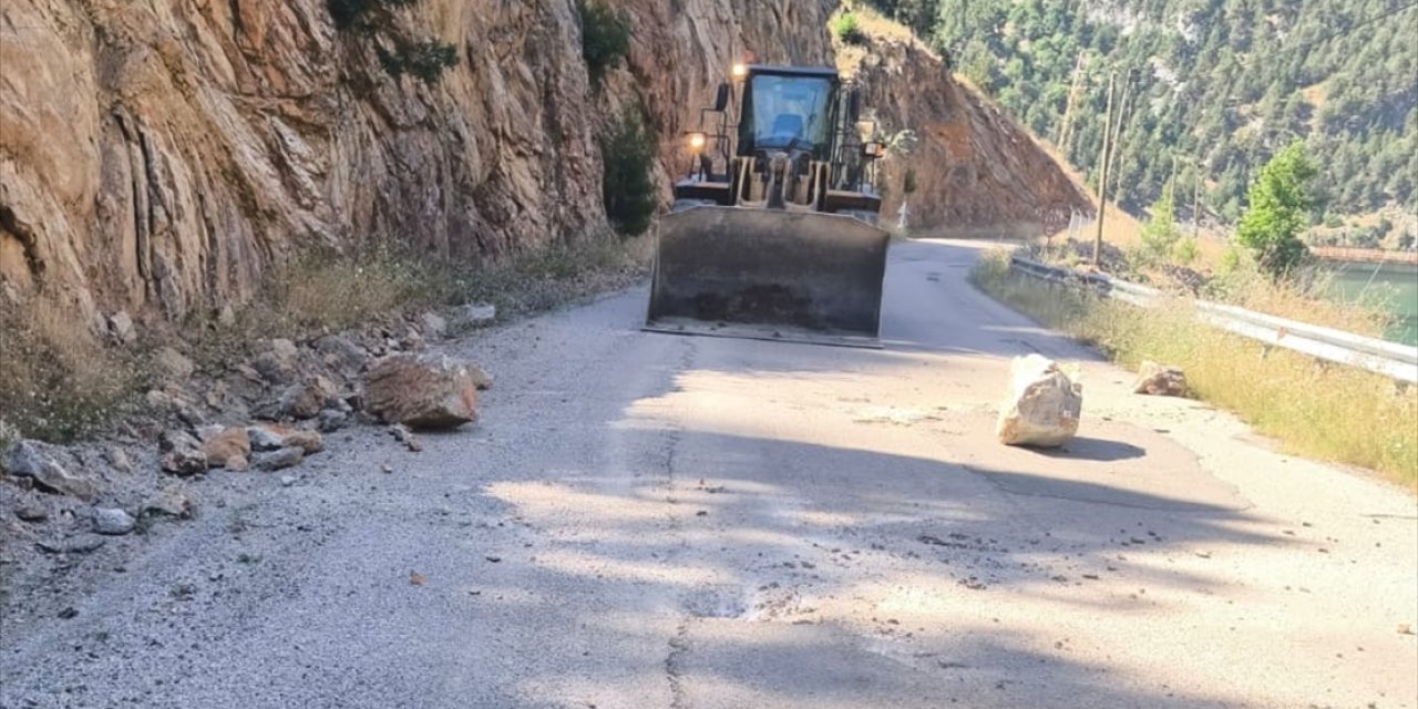 Adana'da 4,5 büyüklüğünde deprem