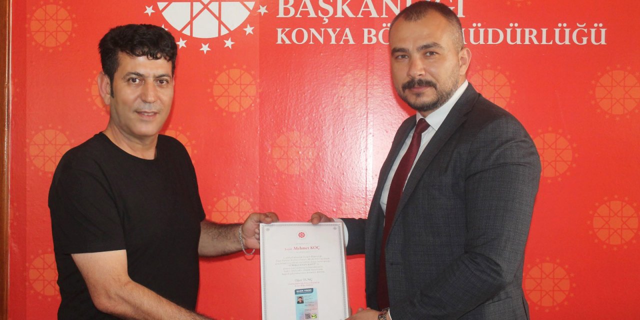 Konya’nın duayen gazetecisi Mehmet Koç’a Sürekli Basın Kartı
