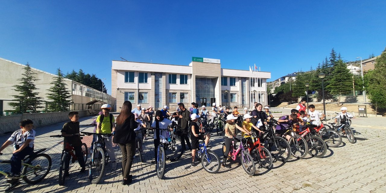 Konya'da gençler bağımlılığa karşı pedal çevirdi