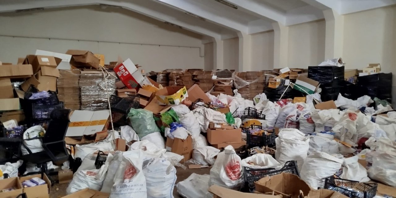 Merdiven altı skandalı! Yakalanmasalar bunları vatandaş yiyecekti