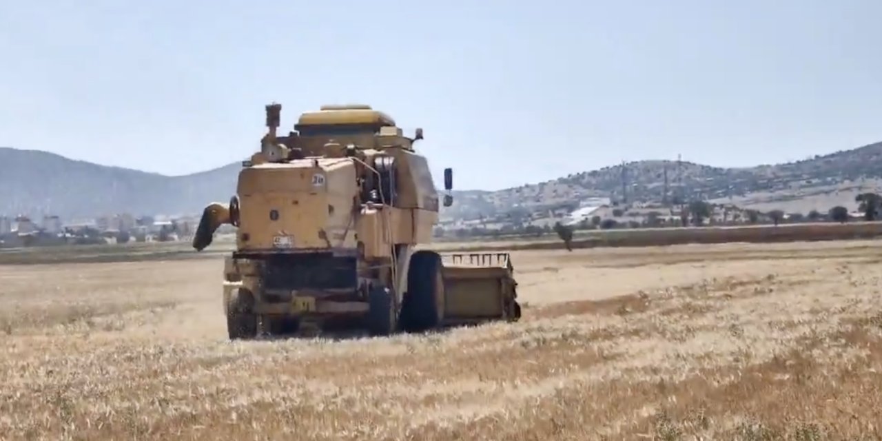 Konya’da toprak çatladı, ürün çıkmadı