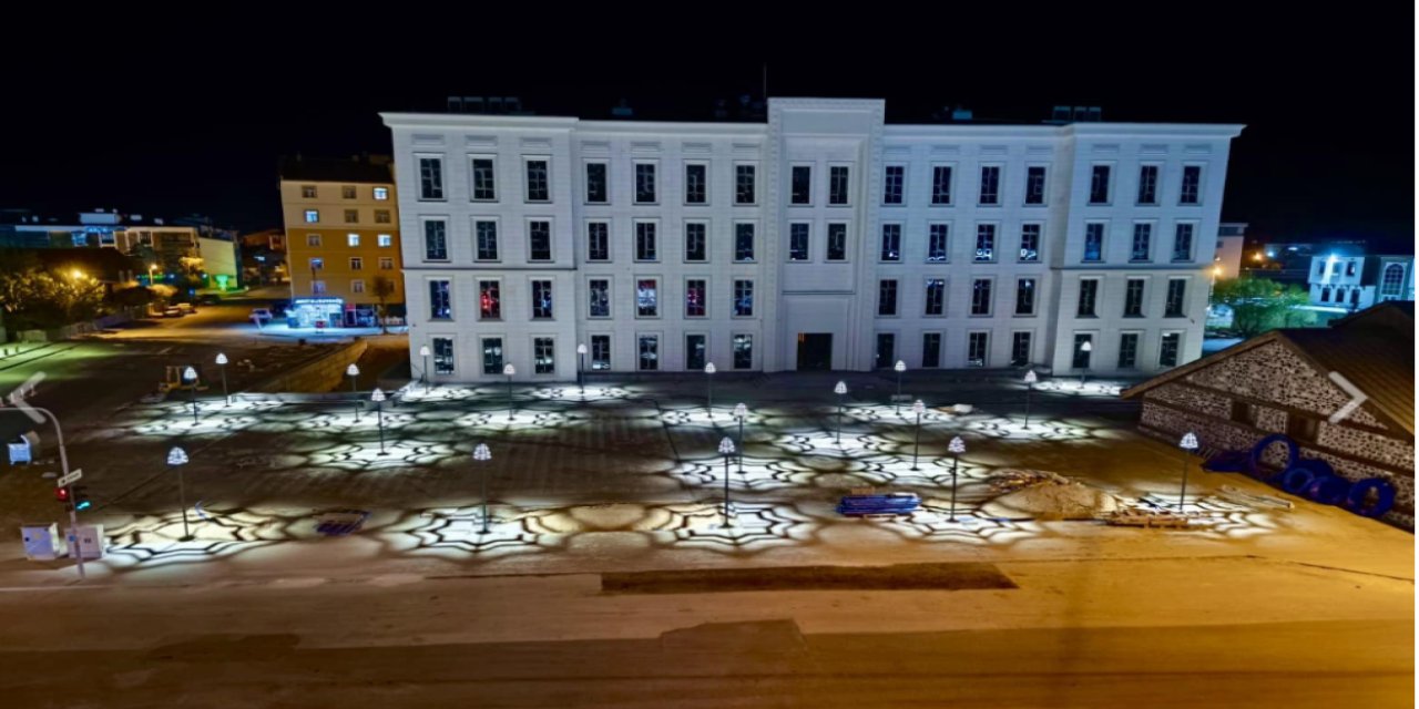 Karapınar Belediyesi yeni hizmet binasına taşınıyor