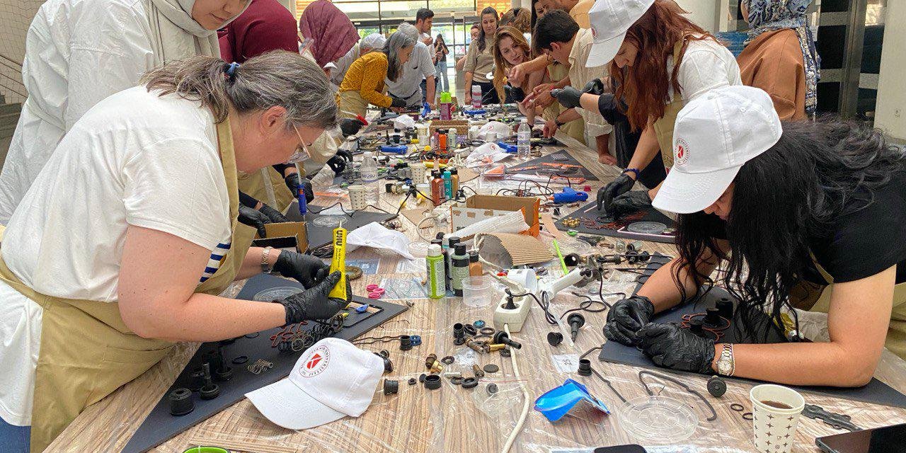 Konya’da atıklar sanata dönüştü