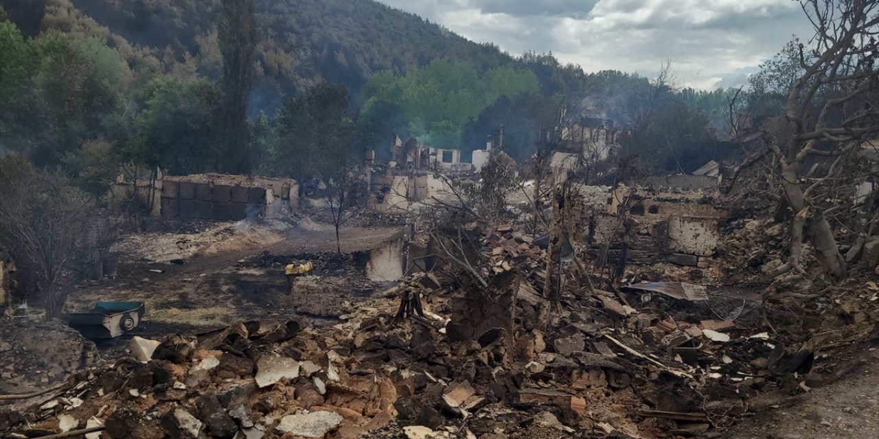 Bakan Kurum Bilecik’teki yangınların bilançosunu açıkladı