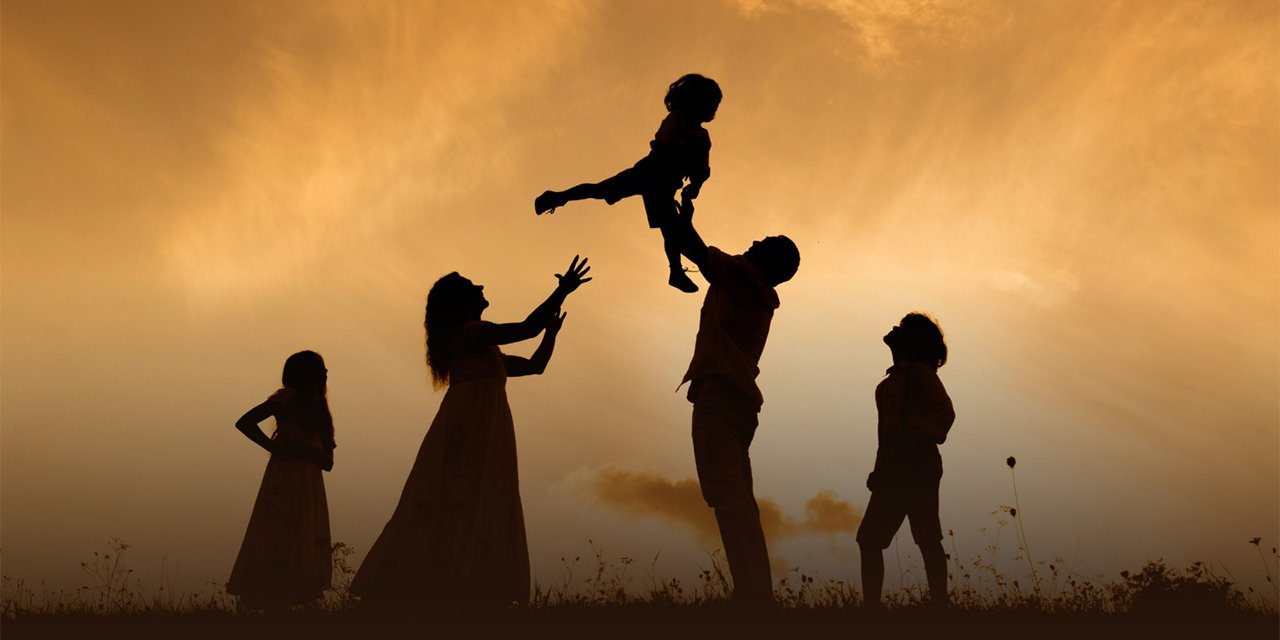 Konya’da aile olabilmek için sevgi yetiyor! 319 aile 371 çocuğa umut oldu