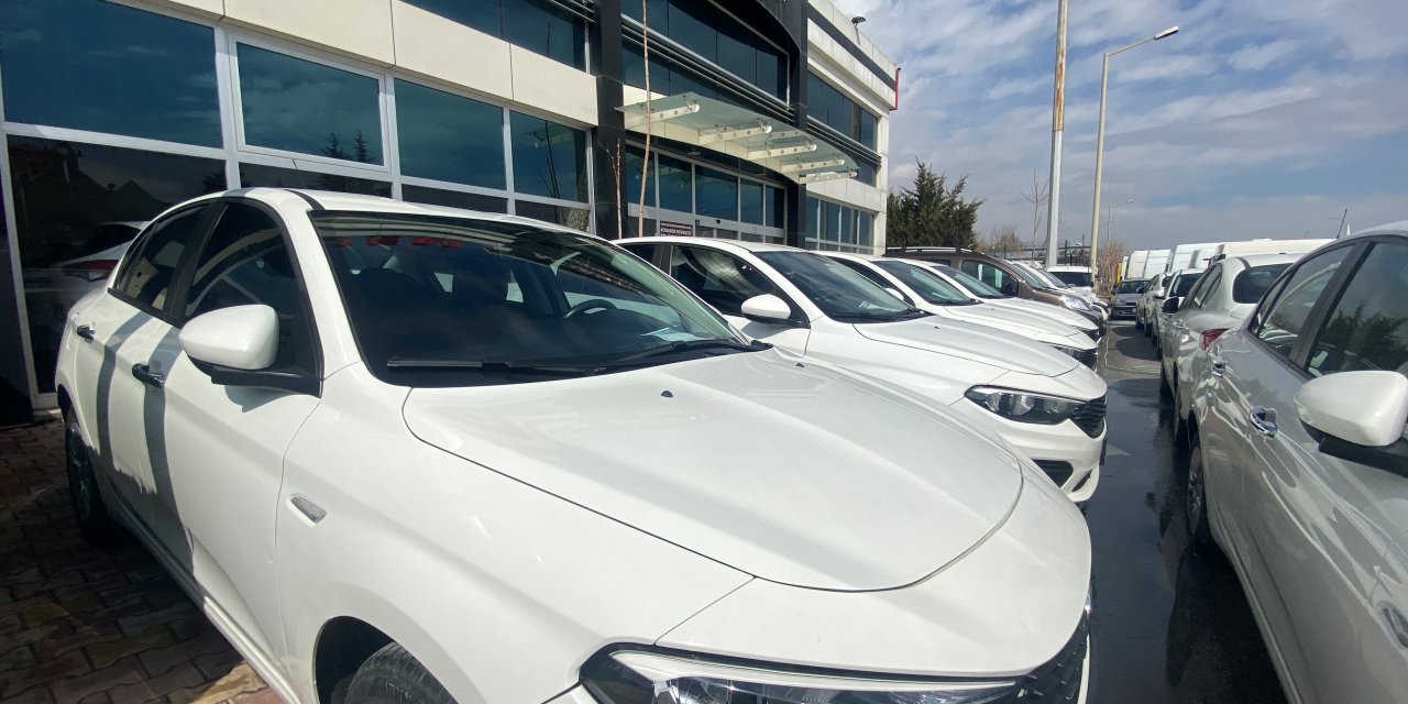 Konya'da araç piyasası sabit! Fiyatlar geri gelmeyecek, almanın tam zamanı