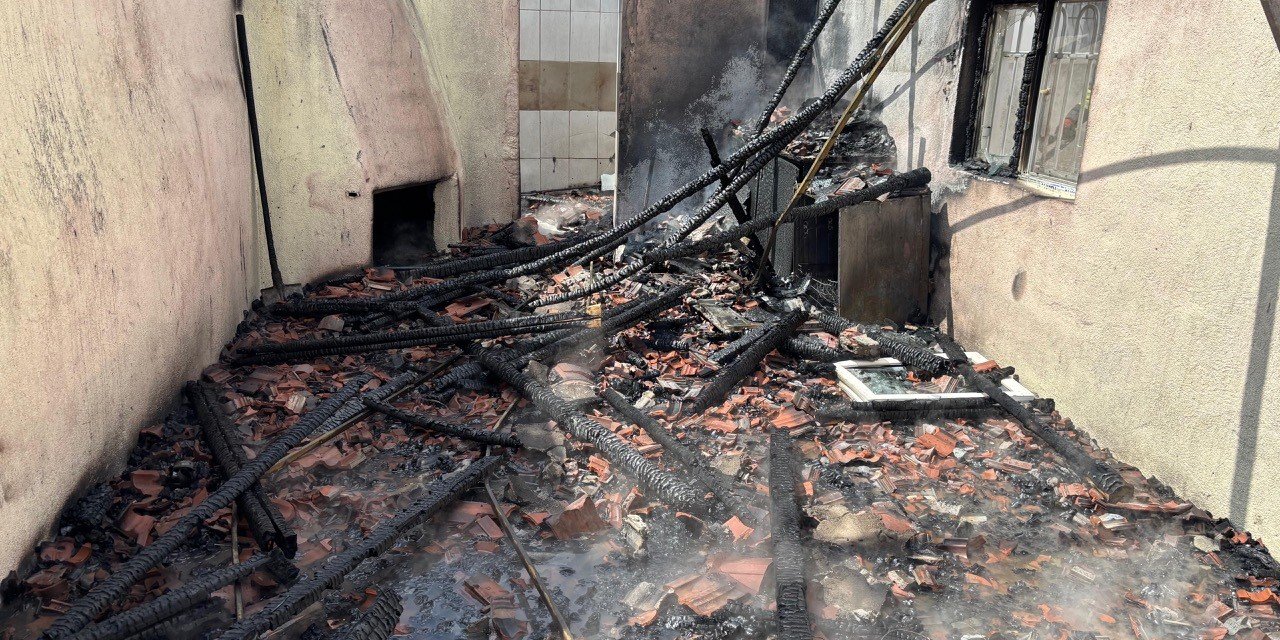 Konya'da garaj alev aldı! Ekipler kısa sürede müdahale etti