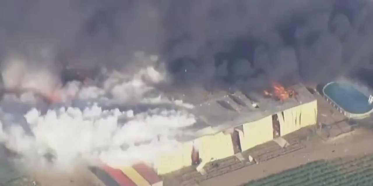 Havai fişek deposu havaya uçtu! 80 dönümlük alan alev topuna döndü