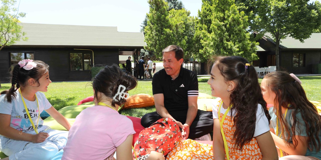 Karataylı miniklerin yeni sınıfı doğa oldu! Yaz okulu coşkusu başladı