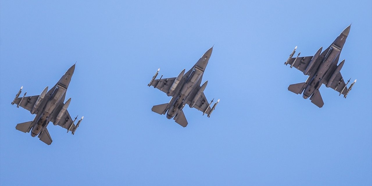 Savaşa doğru kriz senaryoları ilk kez Konya semalarında canlandırıldı