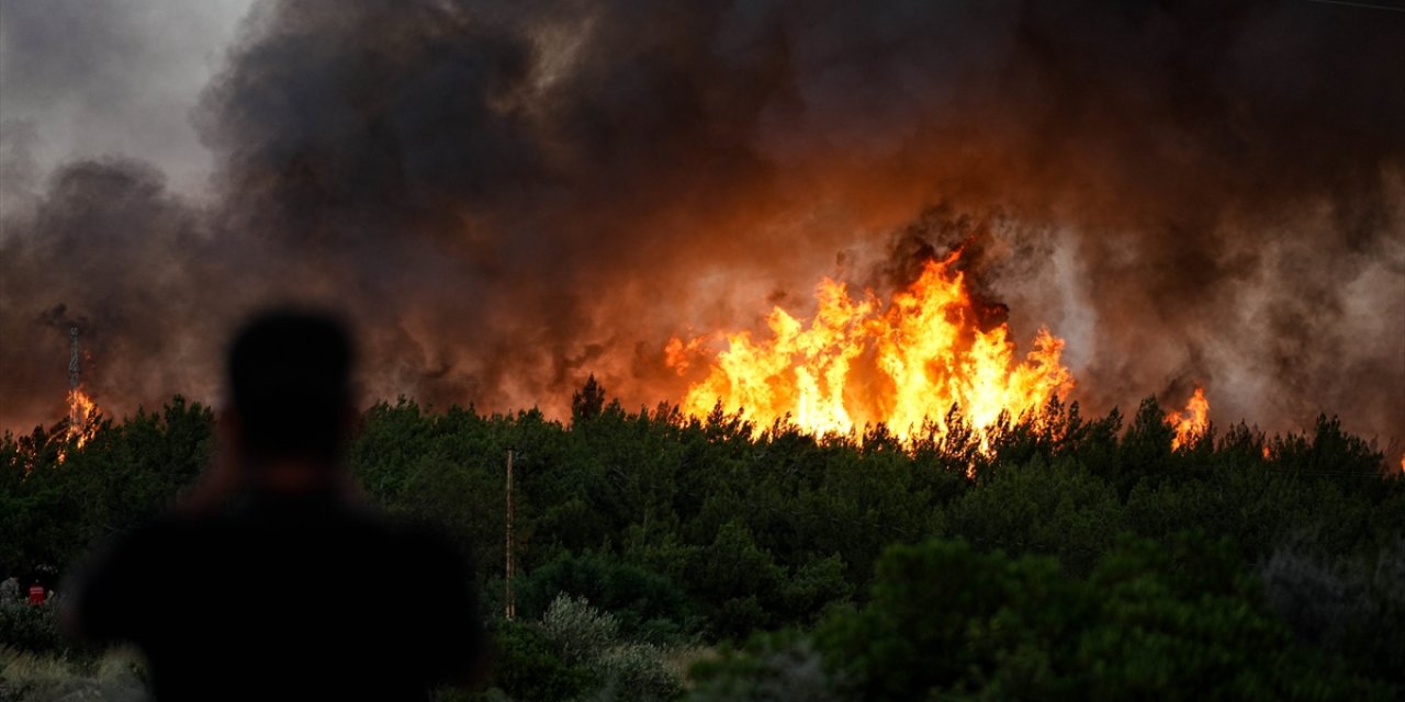 Çeşme’deki orman yangını kontrol altına alındı