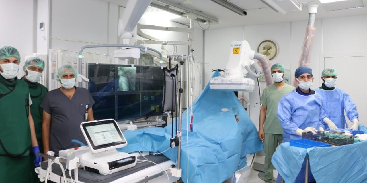 İlk kez kalıcı kalp pili takıldı! Hasta 78 yaşında