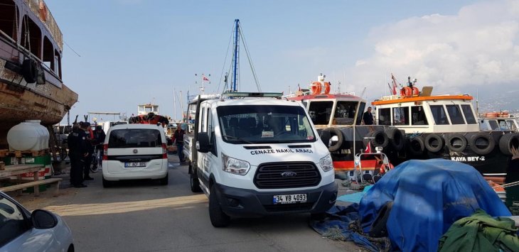 Denizde erkek cesedi bulundu