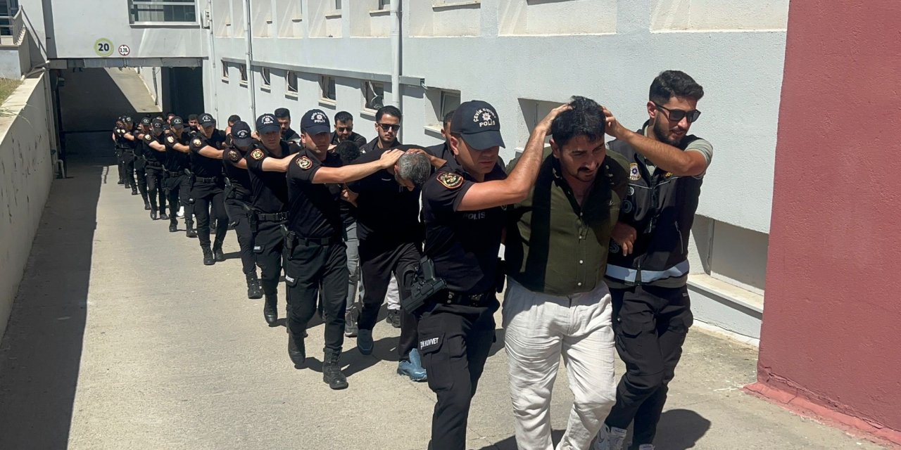 825 kilo eroin ele geçirilmişti! 16 zanlı hakkında ilk karar