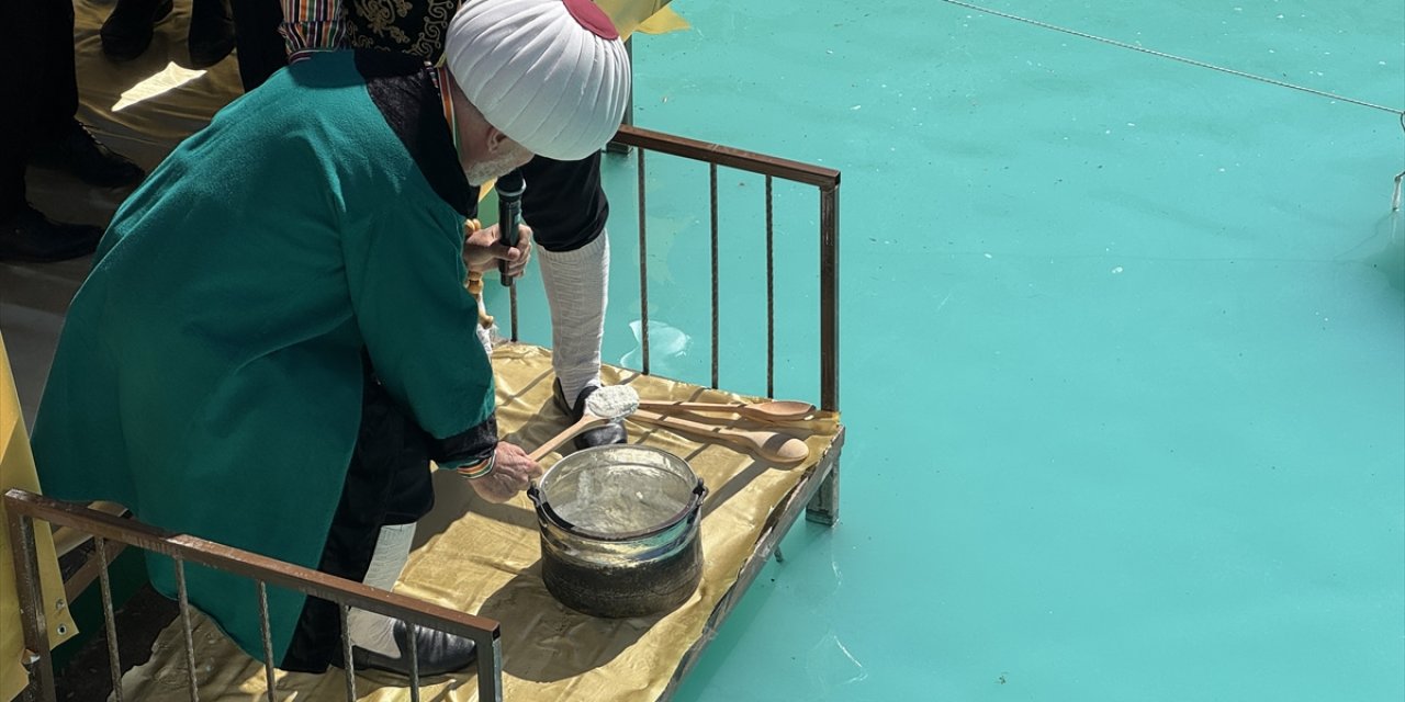 Dünyanın ortası Konya Akşehir’de şenlik zamanı