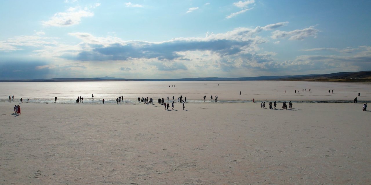 Derdine derman arayan binlerce kişi Konya’nın beyaz mucizesine koşuyor