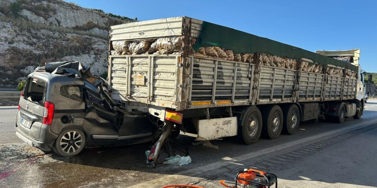 Konya’da yaşayan 5 kişilik aile feci kazada hayatını kaybetti