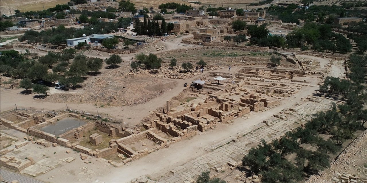 Antik Kent’te yaklaşık 1500 yıllık mozaik bulundu