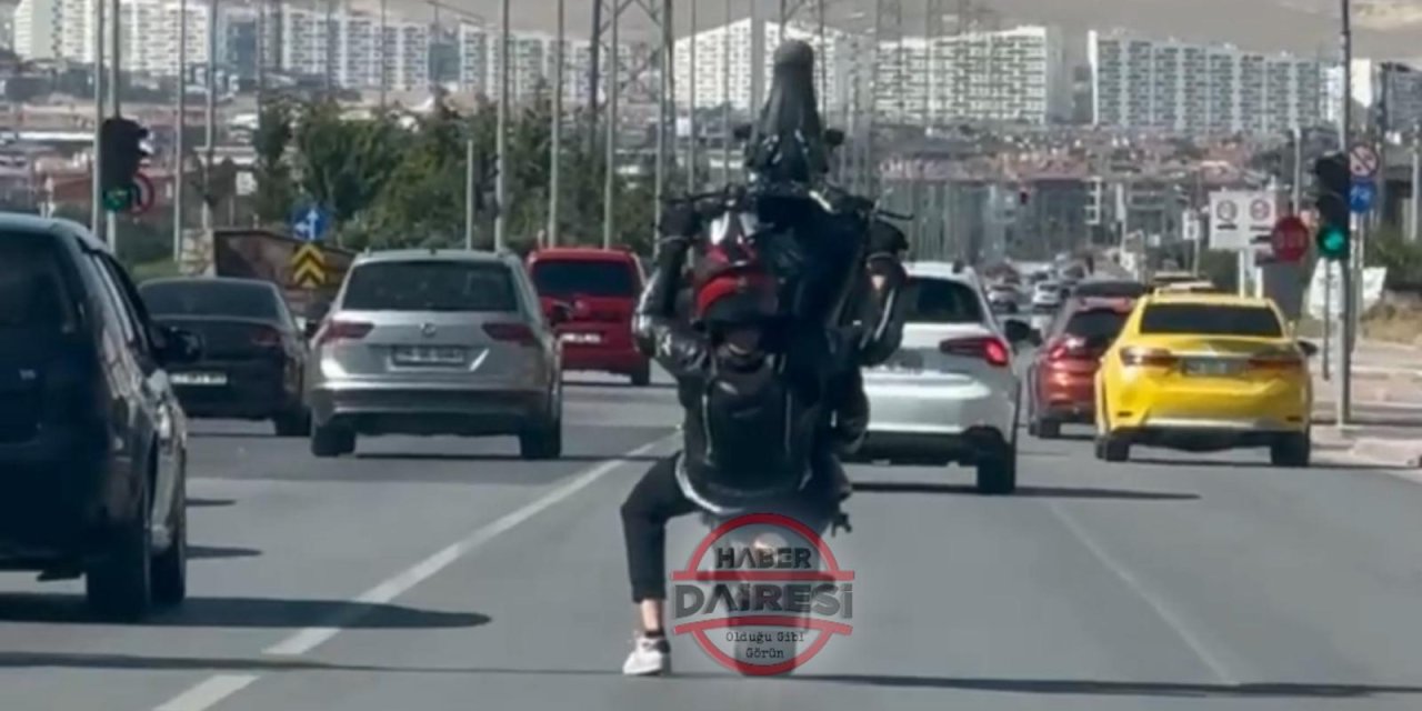 Konya'da tek teker şovu yapan motosikletliye ceza yağdı
