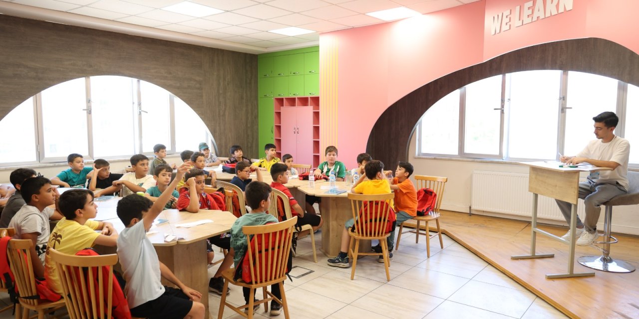 Konya'da tatil vakti eğitim vakti! Teknolojiden sanata, Kur’an’dan kodlamaya