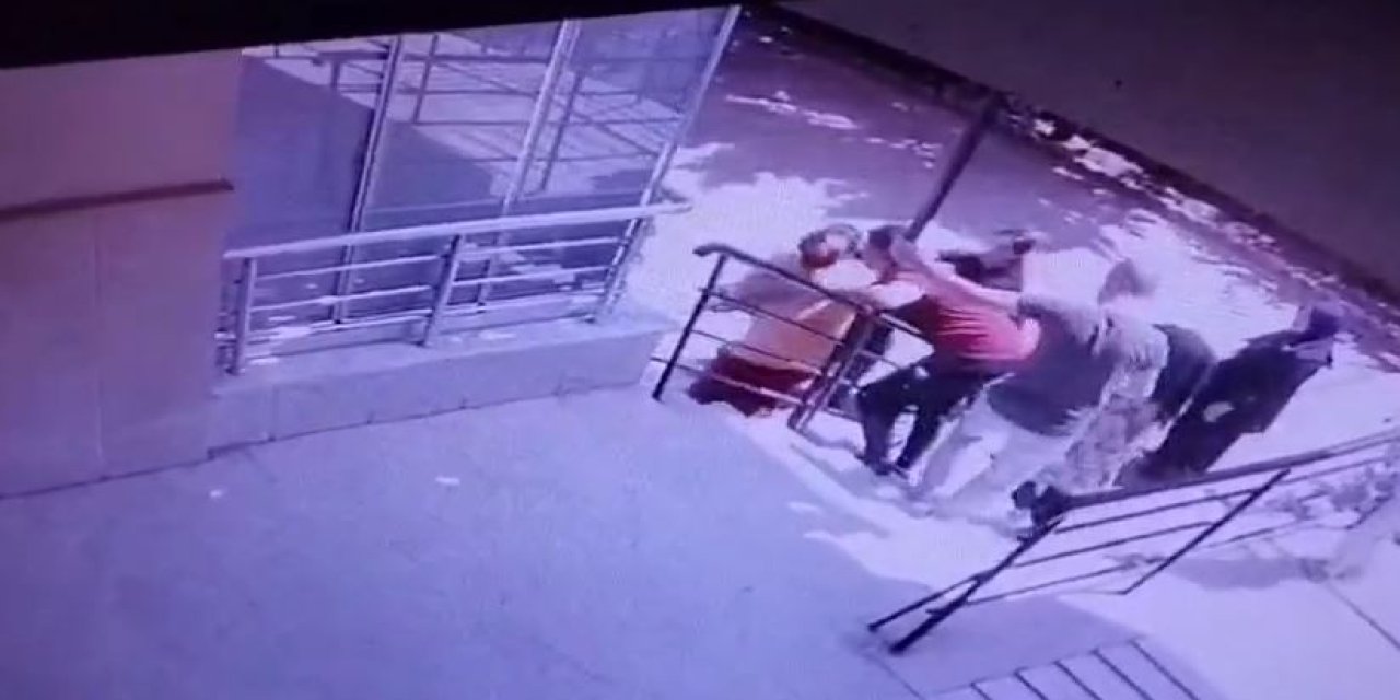 Konya’da komşu kadınlar kedi yüzünden birbirine girdi