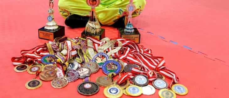 Bu madalya ve kupaları 11 yaşındaki Konyalı bir çocuk kazandı