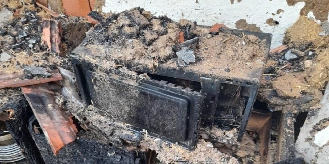 Konya’da bir evin müştemilatı küle döndü