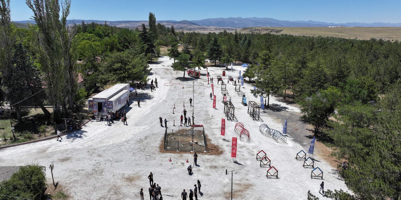 Konya’daki gönüllü itfaiyeciler kampla güçlendi