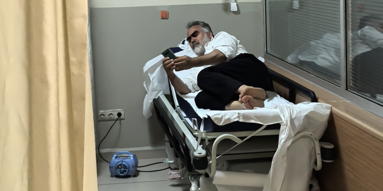 Bacağını ısıran yılanı öldürüp hastaneye götürdü