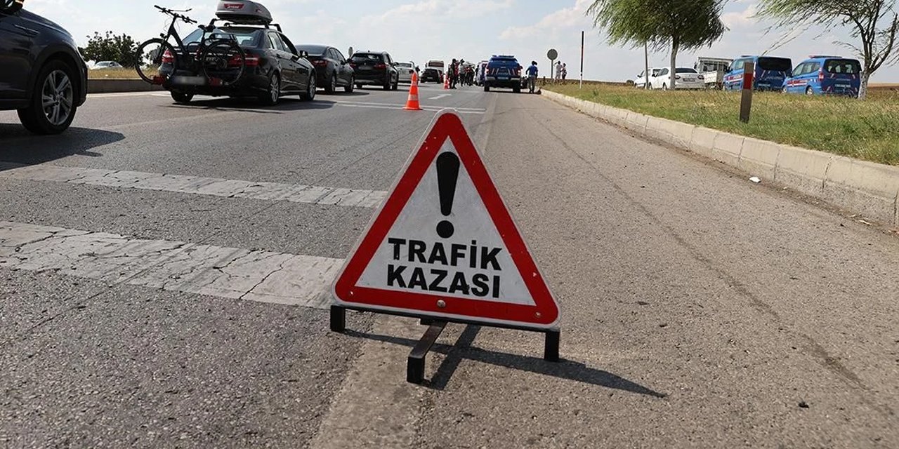 Otomobilin çarptığı 2 yaşındaki çocuk hayatını kaybetti